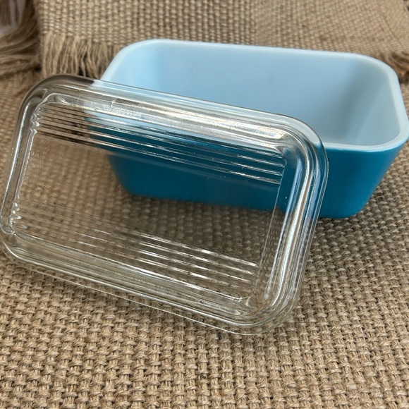 Vintage PYREX  Blue, Teal Refrigerator Glass Container - Picture 7 of 9